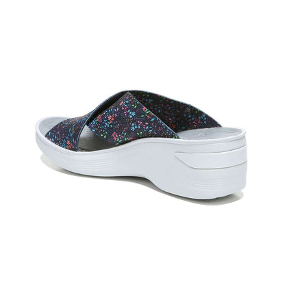 Desire Slide Sandal - Navy Floral