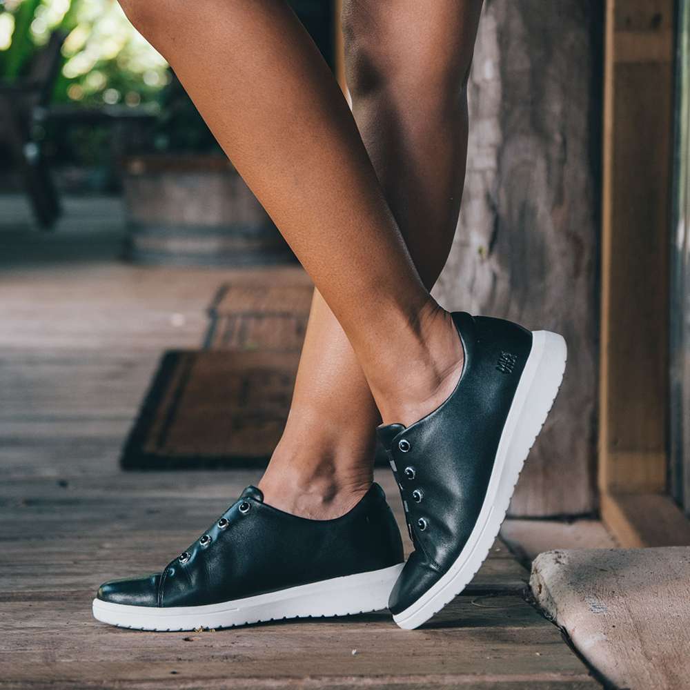 Bingo Elastic Lace Sneaker - Winter White